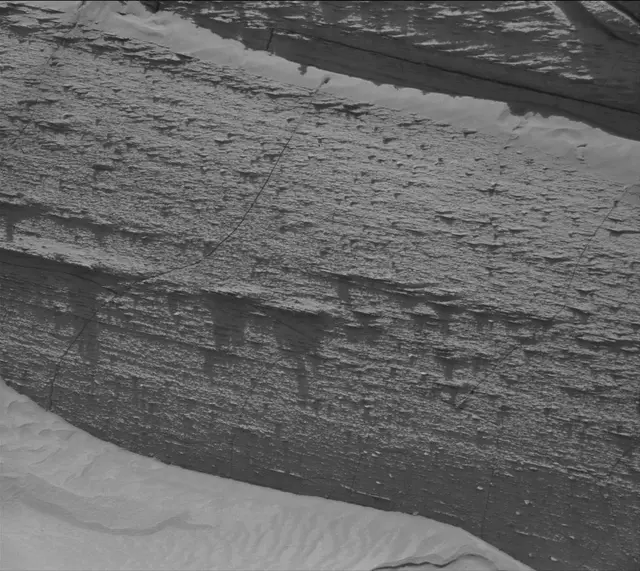 Sol 3801: Mast Camera (Mastcam)