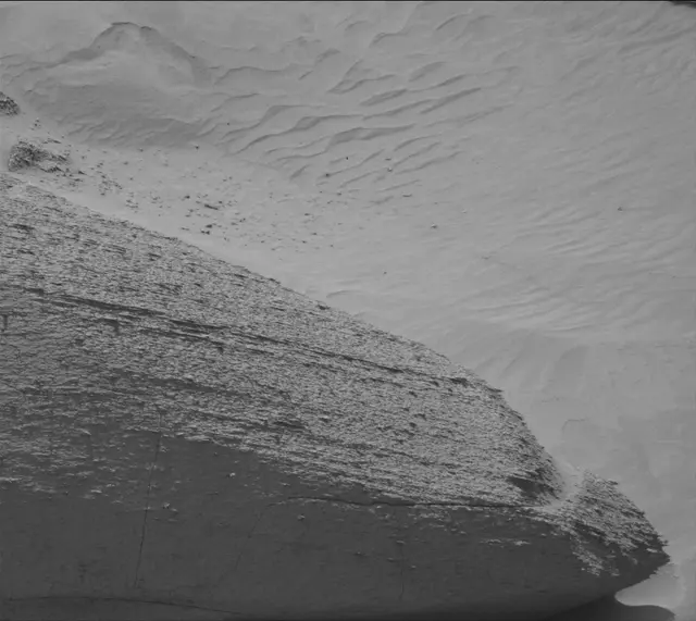 Sol 3801: Mast Camera (Mastcam)