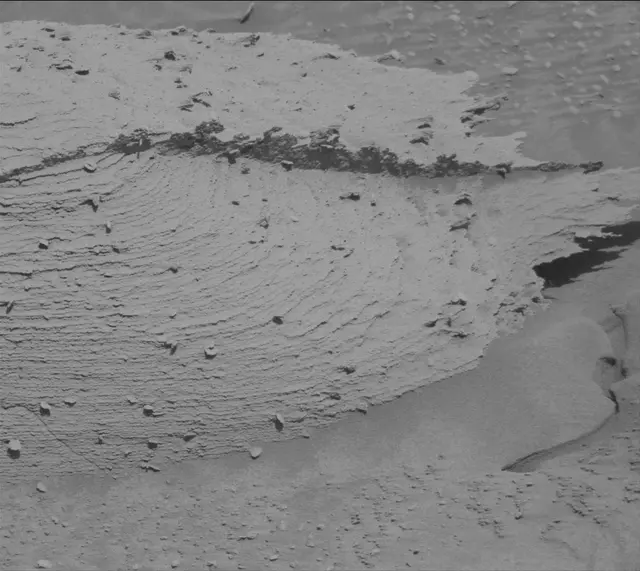 Sol 3801: Mast Camera (Mastcam)