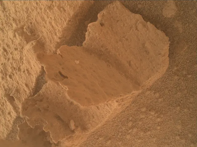 Sol 3801: Mars Hand Lens Imager (MAHLI)