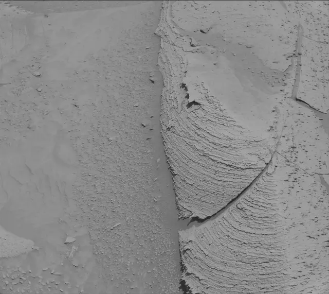 Sol 3803: Mast Camera (Mastcam)
