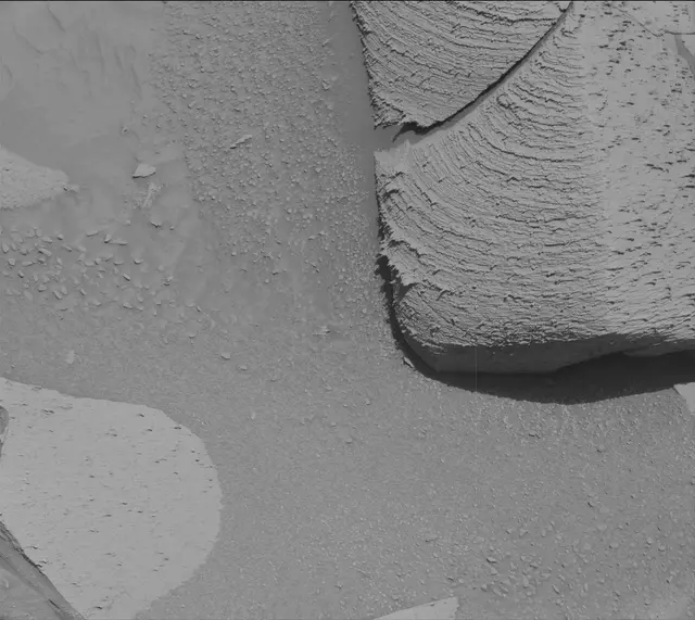 Sol 3803: Mast Camera (Mastcam)