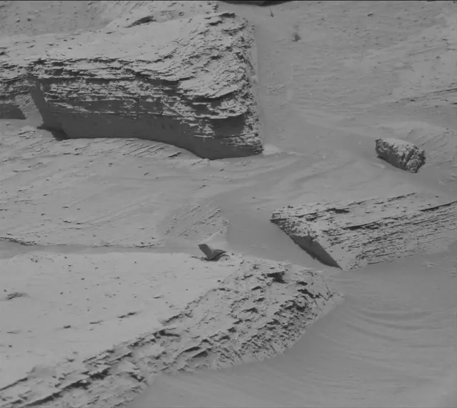 Sol 3803: Mast Camera (Mastcam)