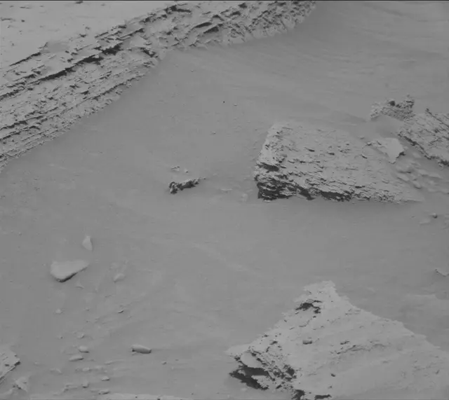 Sol 3803: Mast Camera (Mastcam)