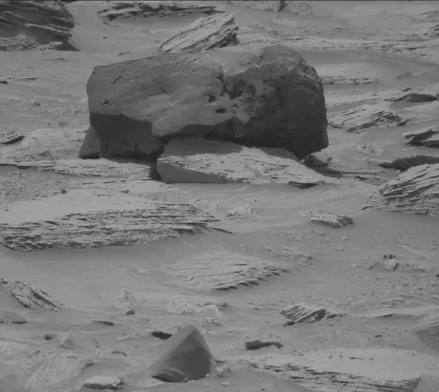 Sol 3803: Mast Camera (Mastcam)