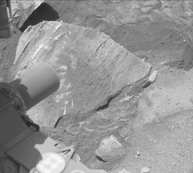 Sol 3805: Mast Camera (Mastcam)