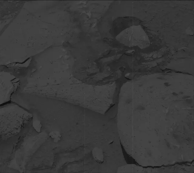 Sol 3805: Mast Camera (Mastcam)