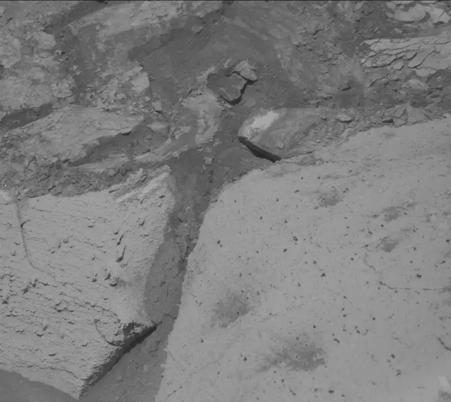Sol 3805: Mast Camera (Mastcam)
