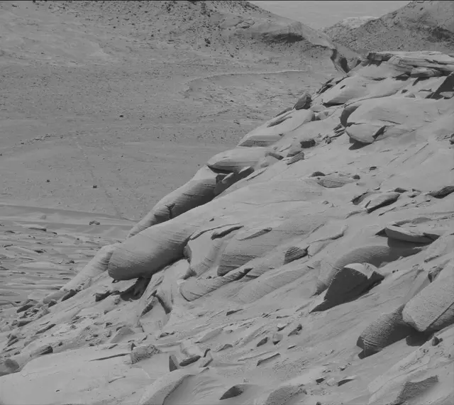 Sol 3807: Mast Camera (Mastcam)