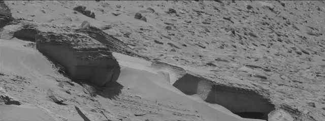 Sol 3807: Mast Camera (Mastcam)