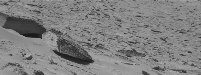 Sol 3807: Mast Camera (Mastcam)