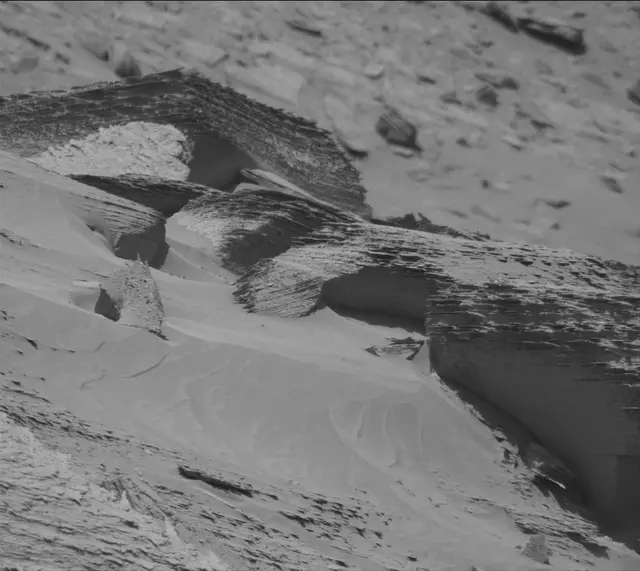 Sol 3807: Mast Camera (Mastcam)