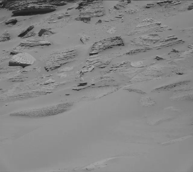 Sol 3807: Mast Camera (Mastcam)