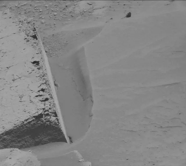 Sol 3807: Mast Camera (Mastcam)