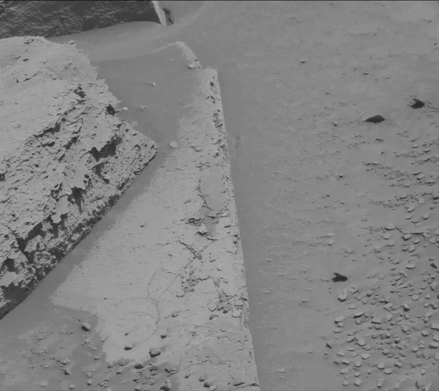 Sol 3807: Mast Camera (Mastcam)