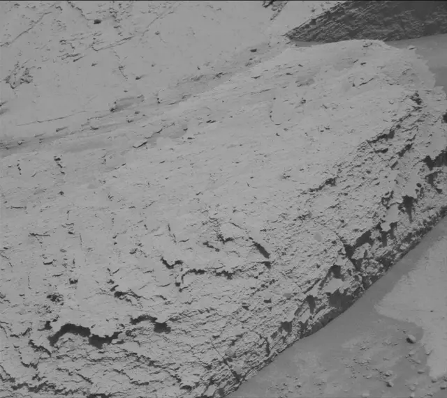 Sol 3807: Mast Camera (Mastcam)