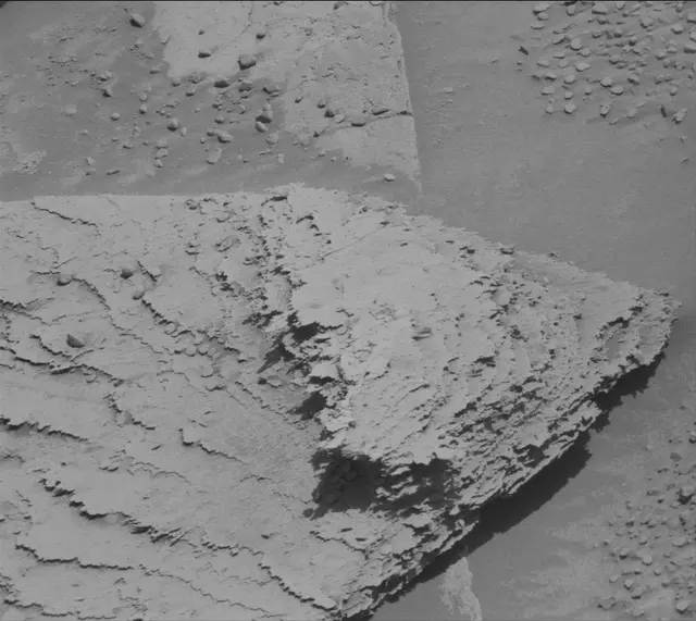 Sol 3807: Mast Camera (Mastcam)