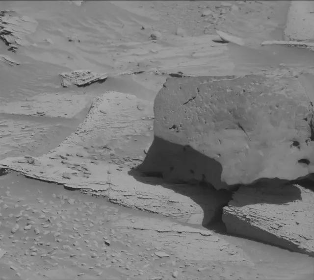 Sol 3807: Mast Camera (Mastcam)