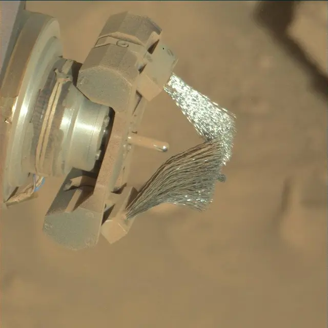Sol 3807: Mast Camera (Mastcam)