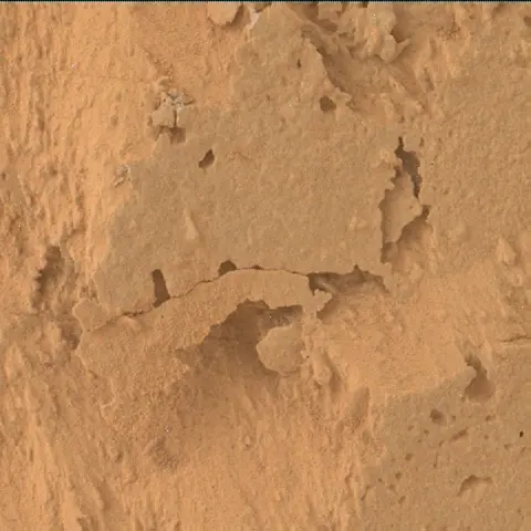 Sol 3807: Mars Hand Lens Imager (MAHLI)