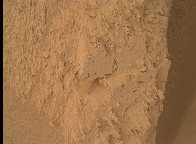 Sol 3807: Mars Hand Lens Imager (MAHLI)