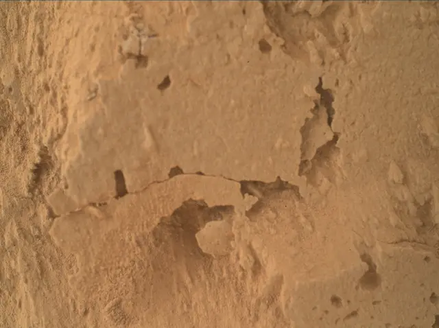 Sol 3807: Mars Hand Lens Imager (MAHLI)