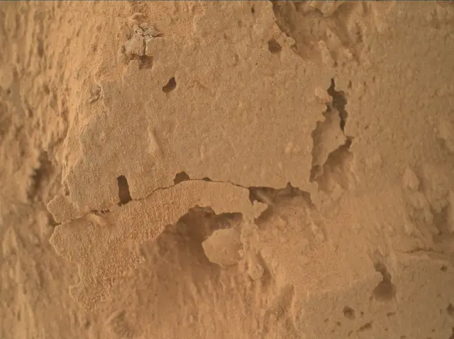 Sol 3807: Mars Hand Lens Imager (MAHLI)