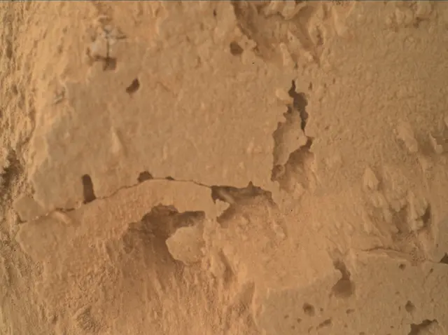 Sol 3807: Mars Hand Lens Imager (MAHLI)