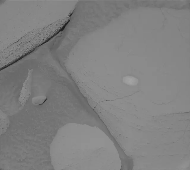 Sol 3810: Mast Camera (Mastcam)