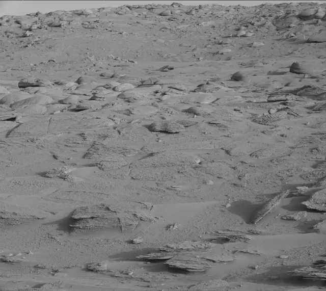 Sol 3810: Mast Camera (Mastcam)