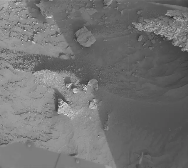 Sol 3810: Mast Camera (Mastcam)