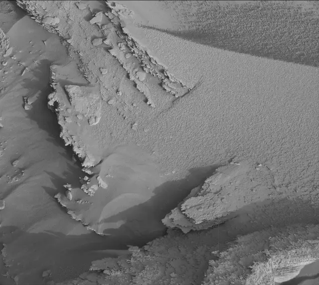 Sol 3810: Mast Camera (Mastcam)