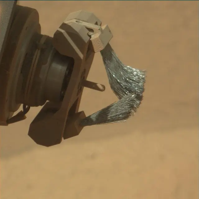 Sol 3810: Mast Camera (Mastcam)