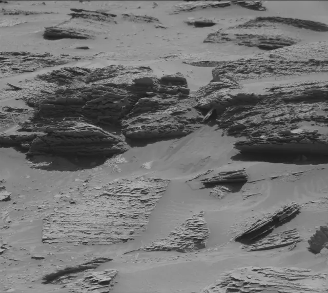 Sol 3810: Mast Camera (Mastcam)