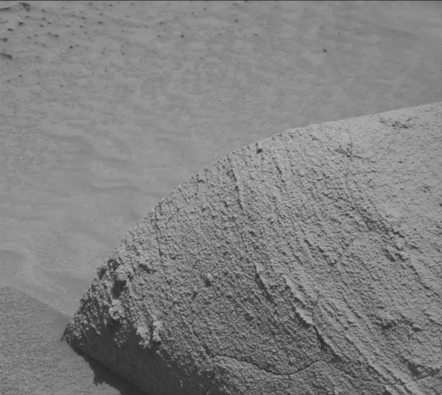 Sol 3810: Mast Camera (Mastcam)