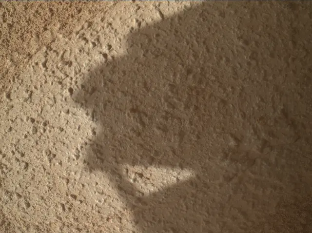 Sol 3810: Mars Hand Lens Imager (MAHLI)