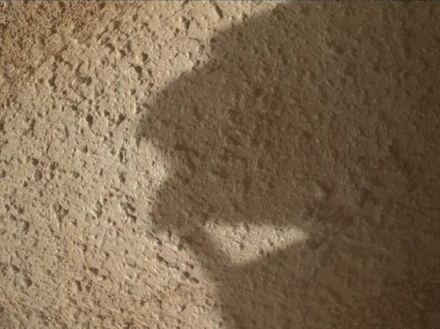 Sol 3810: Mars Hand Lens Imager (MAHLI)