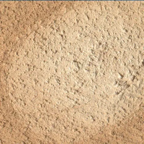 Sol 3810: Mars Hand Lens Imager (MAHLI)