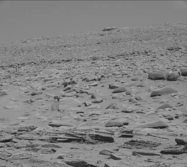 Sol 3812: Mast Camera (Mastcam)