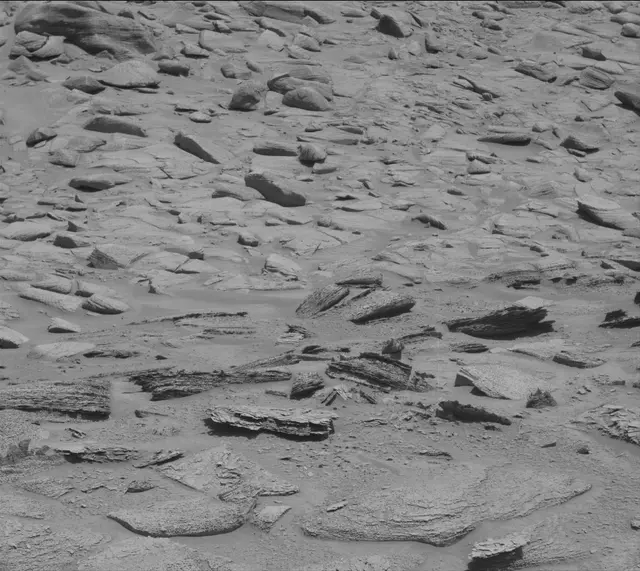 Sol 3812: Mast Camera (Mastcam)