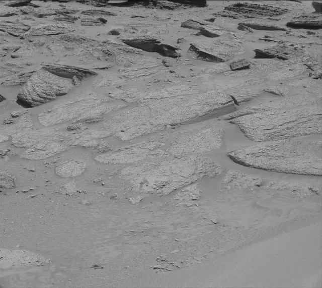 Sol 3812: Mast Camera (Mastcam)