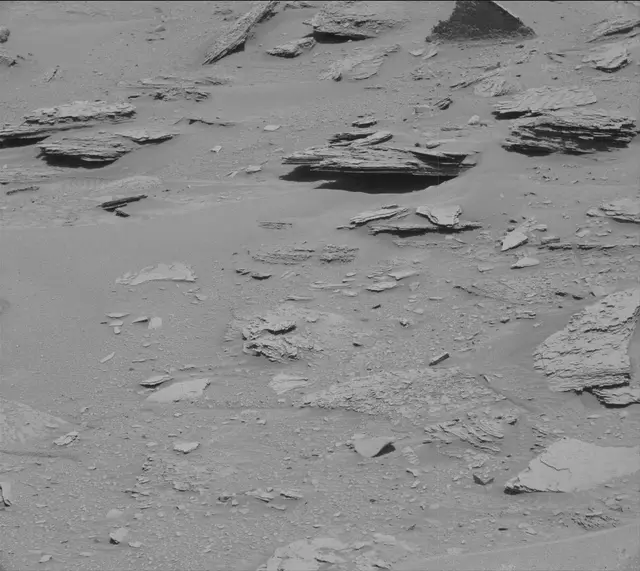 Sol 3812: Mast Camera (Mastcam)
