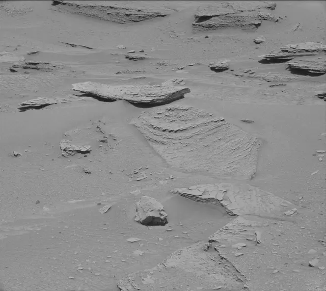 Sol 3812: Mast Camera (Mastcam)