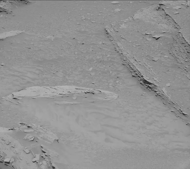 Sol 3812: Mast Camera (Mastcam)