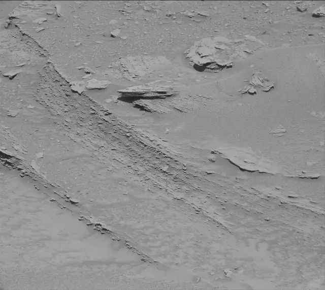 Sol 3812: Mast Camera (Mastcam)