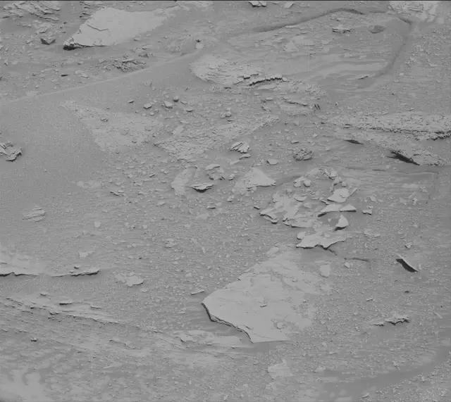 Sol 3812: Mast Camera (Mastcam)