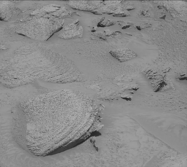 Sol 3812: Mast Camera (Mastcam)
