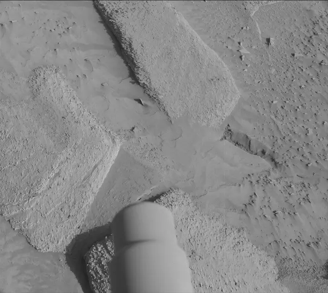 Sol 3812: Mast Camera (Mastcam)