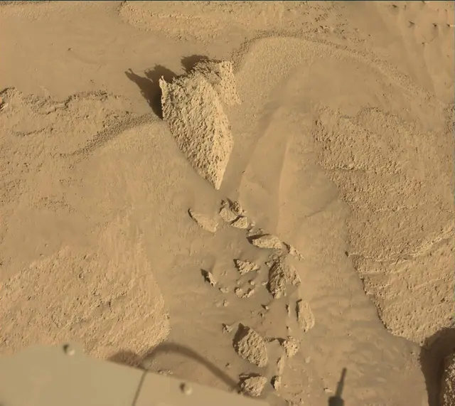 Sol 3812: Mast Camera (Mastcam)