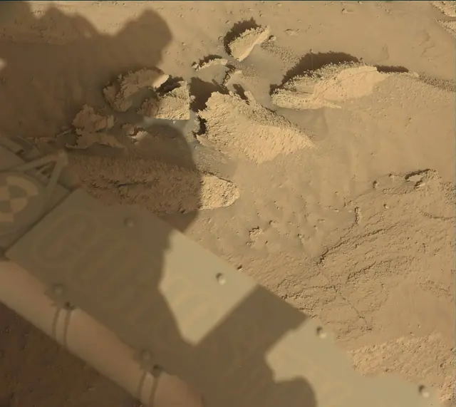 Sol 3812: Mast Camera (Mastcam)